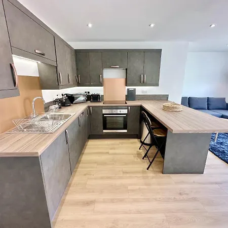 Fountain No 4 With Free Parking Apartment