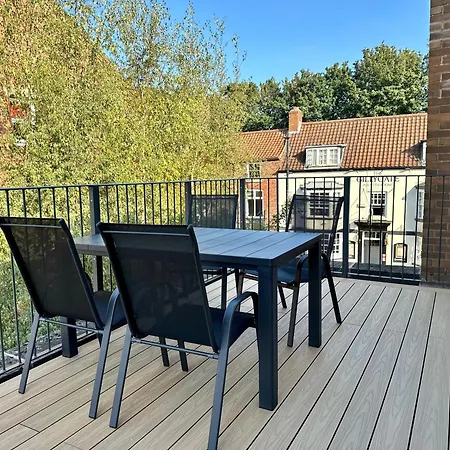 Fountain No 4 With Free Parking Apartment *