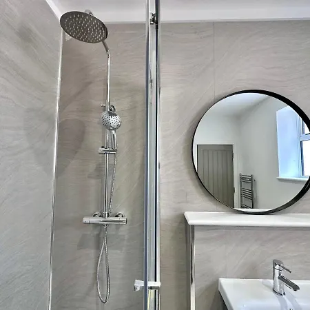 Fountain No 4 With Free Parking 公寓 约克